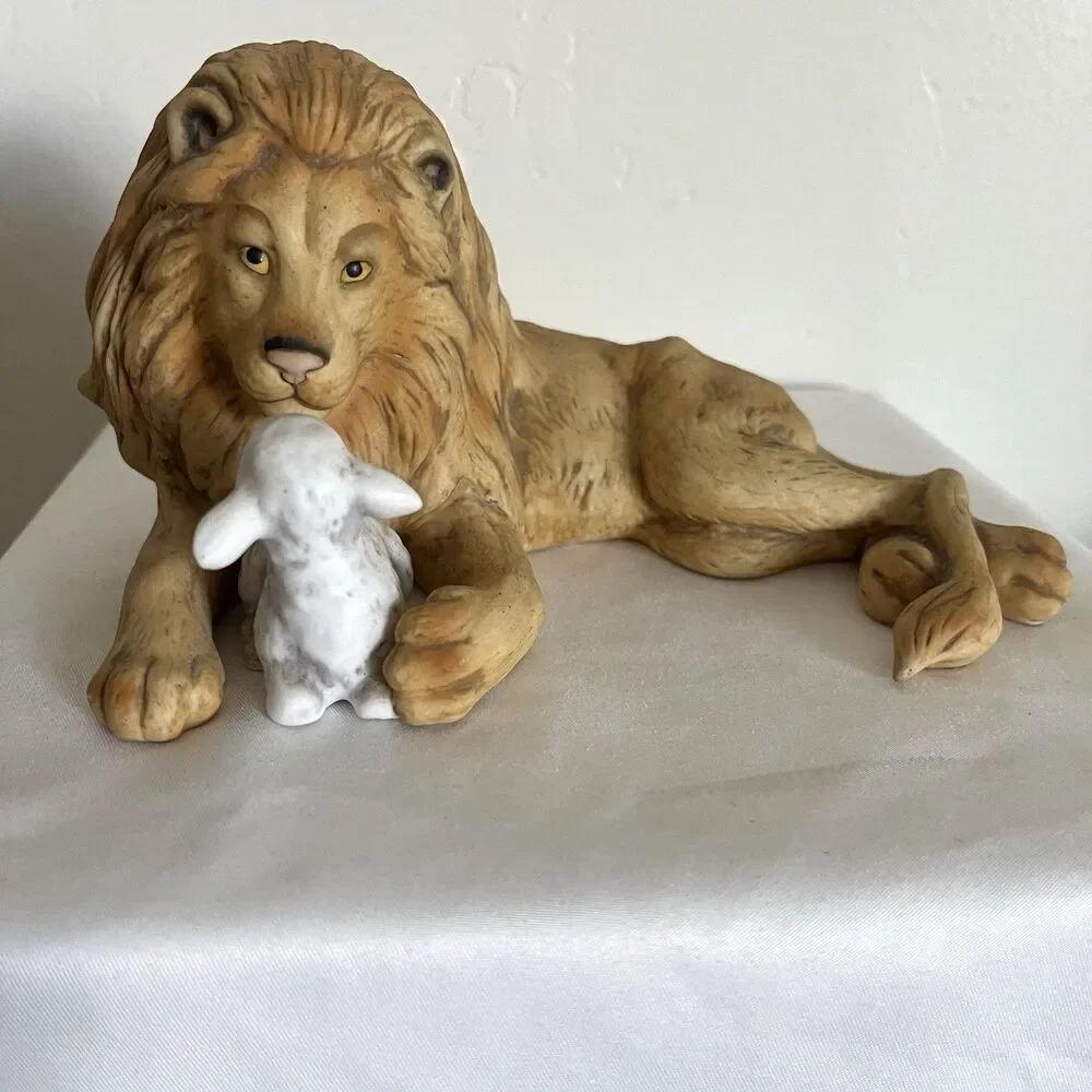 VTG 1987 Enesco Peace On Earth Lion And Lamb Figurine Betty Chaisson Nativity